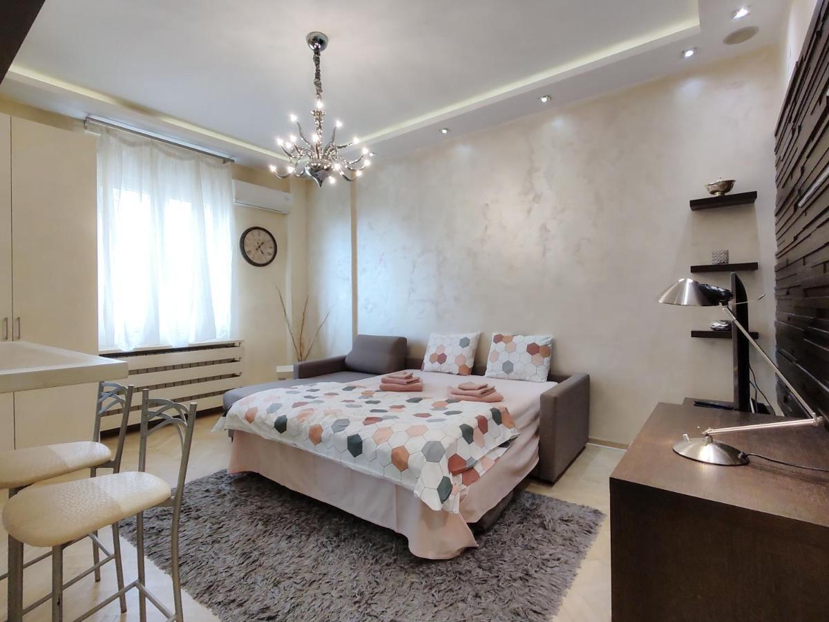 Home Center Apartment Belgrado Exterior foto